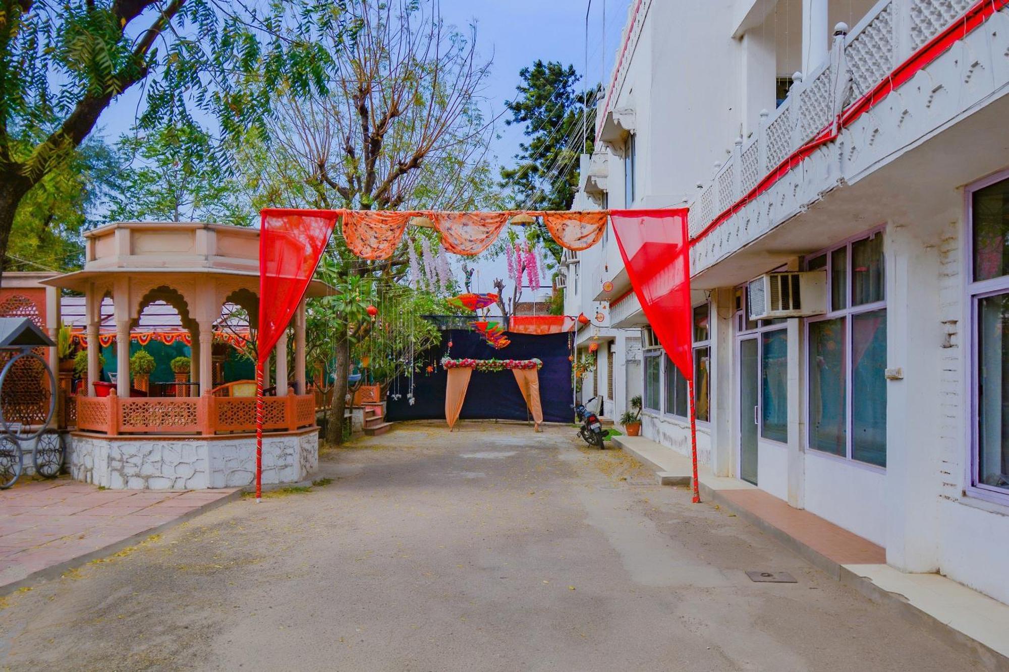Hotel O Riders Resort Bagru Bagian luar foto